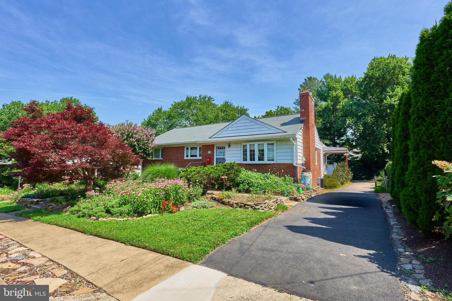 5255 32ND ST N, ARLINGTON, Virginia 22207, 5 Bedrooms Bedrooms, ,3 BathroomsBathrooms,Residential,For sale,5255 32ND ST N,VAAR2063472 MLS # VAAR2063472