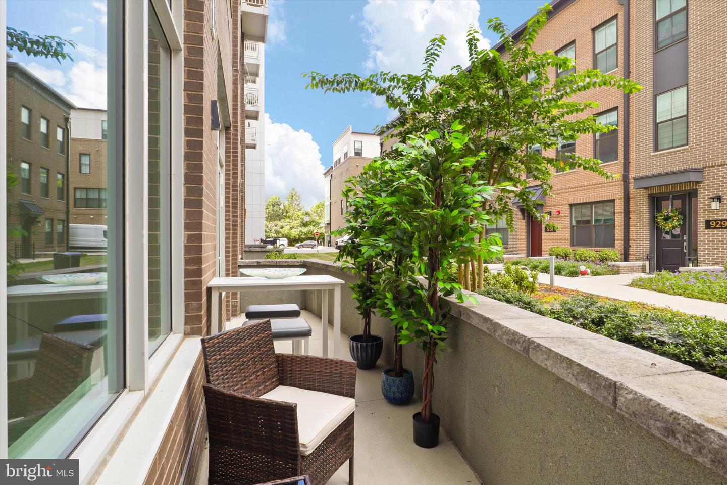 925 N FAIRFAX ST #102, ALEXANDRIA, Virginia 22314, 2 Bedrooms Bedrooms, ,2 BathroomsBathrooms,Residential,For sale,925 N FAIRFAX ST #102,VAAX2049550 MLS # VAAX2049550