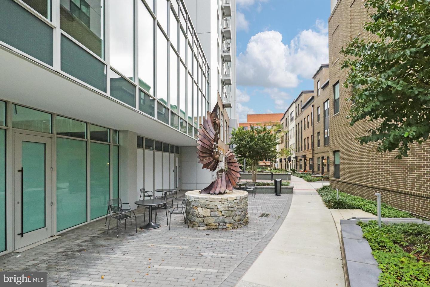 925 N FAIRFAX ST #102, ALEXANDRIA, Virginia 22314, 2 Bedrooms Bedrooms, ,2 BathroomsBathrooms,Residential,For sale,925 N FAIRFAX ST #102,VAAX2049550 MLS # VAAX2049550