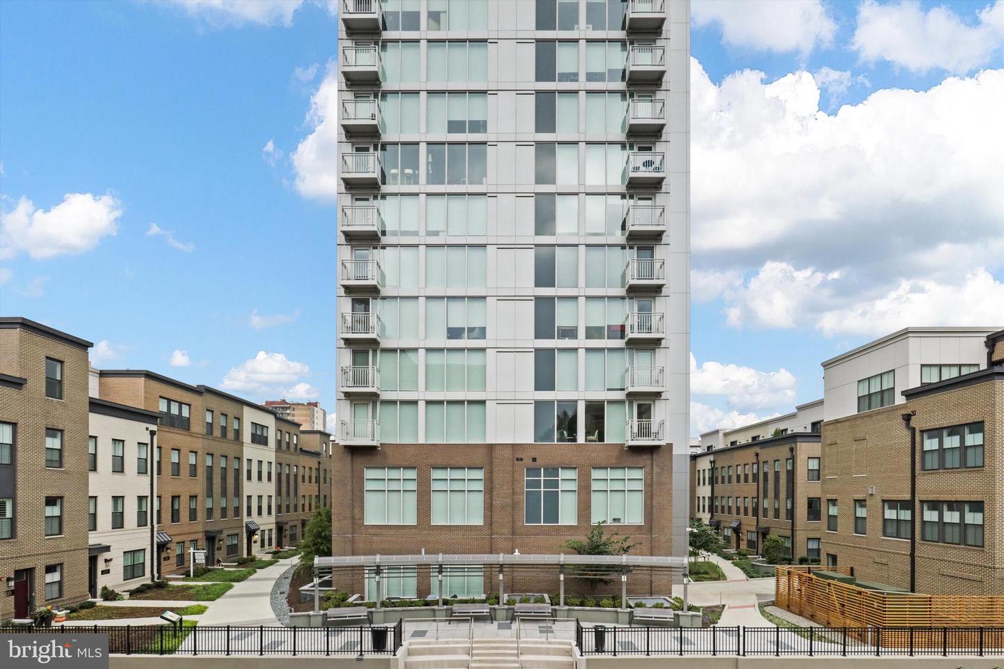 925 N FAIRFAX ST #102, ALEXANDRIA, Virginia 22314, 2 Bedrooms Bedrooms, ,2 BathroomsBathrooms,Residential,For sale,925 N FAIRFAX ST #102,VAAX2049550 MLS # VAAX2049550