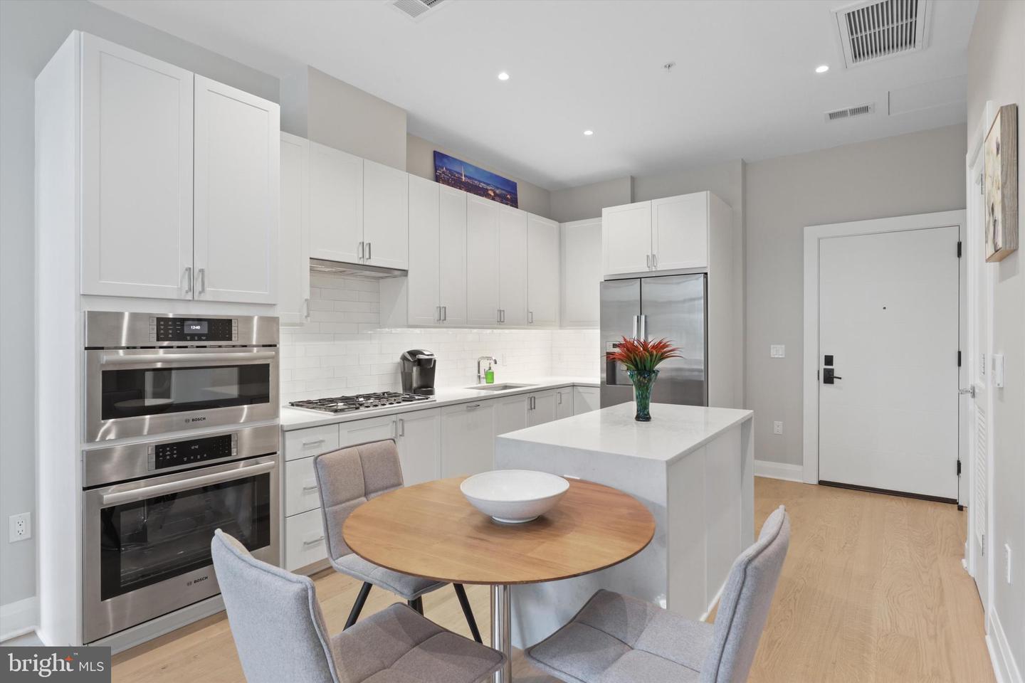 925 N FAIRFAX ST #102, ALEXANDRIA, Virginia 22314, 2 Bedrooms Bedrooms, ,2 BathroomsBathrooms,Residential,For sale,925 N FAIRFAX ST #102,VAAX2049550 MLS # VAAX2049550