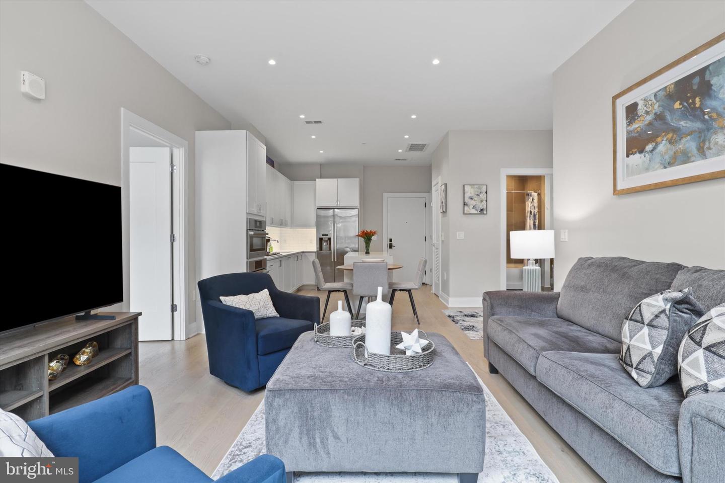 925 N FAIRFAX ST #102, ALEXANDRIA, Virginia 22314, 2 Bedrooms Bedrooms, ,2 BathroomsBathrooms,Residential,For sale,925 N FAIRFAX ST #102,VAAX2049550 MLS # VAAX2049550