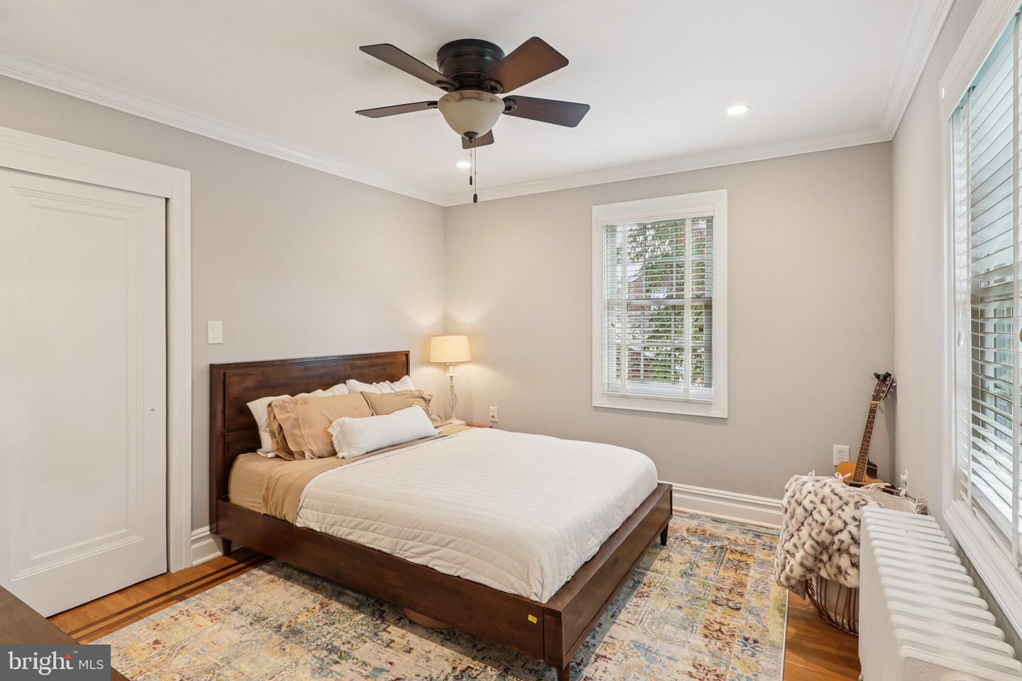 2322 S ARLINGTON RIDGE RD, ARLINGTON, Virginia 22202, 3 Bedrooms Bedrooms, ,2 BathroomsBathrooms,Residential,For sale,2322 S ARLINGTON RIDGE RD,VAAR2063578 MLS # VAAR2063578