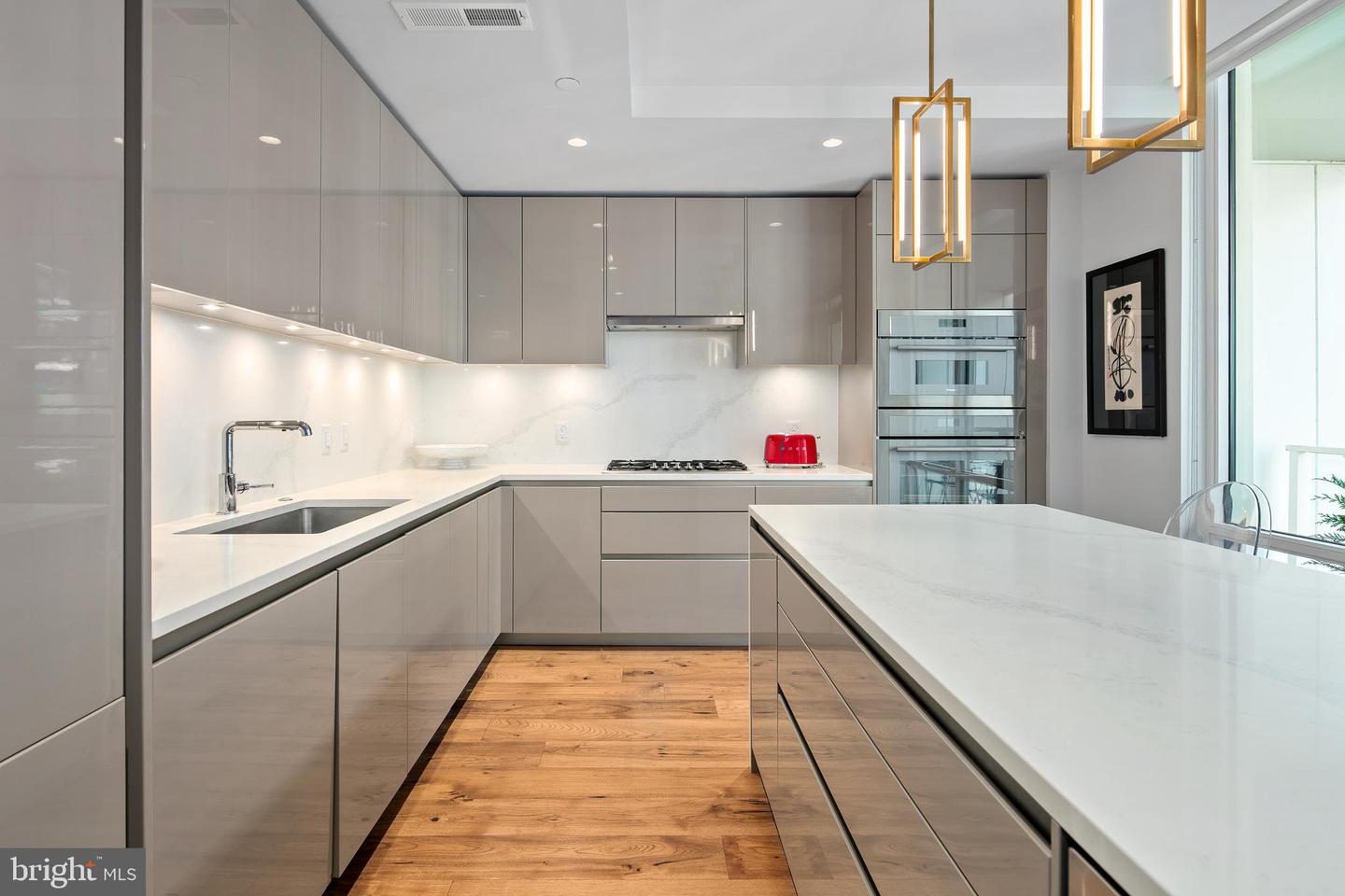 1781 N PIERCE ST #702, ARLINGTON, Virginia 22209, 2 Bedrooms Bedrooms, ,2 BathroomsBathrooms,Residential,For sale,1781 N PIERCE ST #702,VAAR2063730 MLS # VAAR2063730