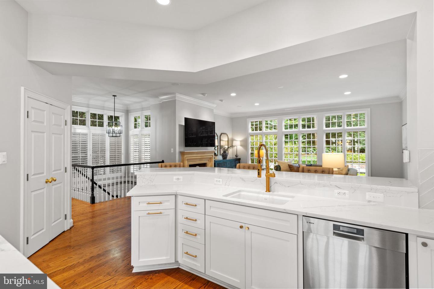 7795 GLENHAVEN CT, MCLEAN, Virginia 22102, 5 Bedrooms Bedrooms, ,5 BathroomsBathrooms,Residential,For sale,7795 GLENHAVEN CT,VAFX2267696 MLS # VAFX2267696