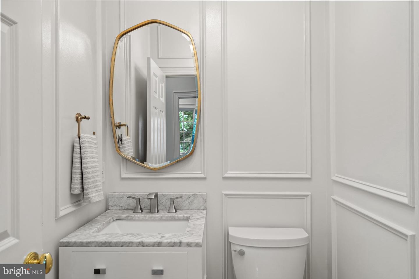 7795 GLENHAVEN CT, MCLEAN, Virginia 22102, 5 Bedrooms Bedrooms, ,5 BathroomsBathrooms,Residential,For sale,7795 GLENHAVEN CT,VAFX2267696 MLS # VAFX2267696