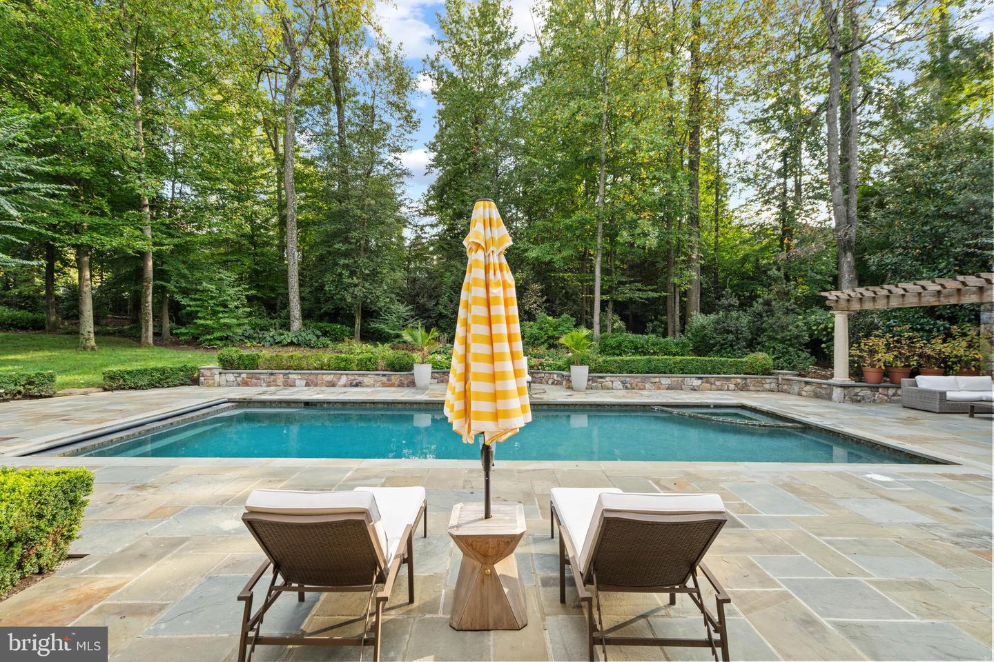 7795 GLENHAVEN CT, MCLEAN, Virginia 22102, 5 Bedrooms Bedrooms, ,5 BathroomsBathrooms,Residential,For sale,7795 GLENHAVEN CT,VAFX2267696 MLS # VAFX2267696