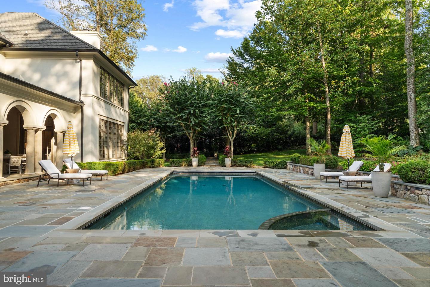 7795 GLENHAVEN CT, MCLEAN, Virginia 22102, 5 Bedrooms Bedrooms, ,5 BathroomsBathrooms,Residential,For sale,7795 GLENHAVEN CT,VAFX2267696 MLS # VAFX2267696