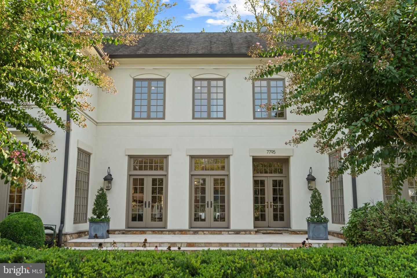 7795 GLENHAVEN CT, MCLEAN, Virginia 22102, 5 Bedrooms Bedrooms, ,5 BathroomsBathrooms,Residential,For sale,7795 GLENHAVEN CT,VAFX2267696 MLS # VAFX2267696