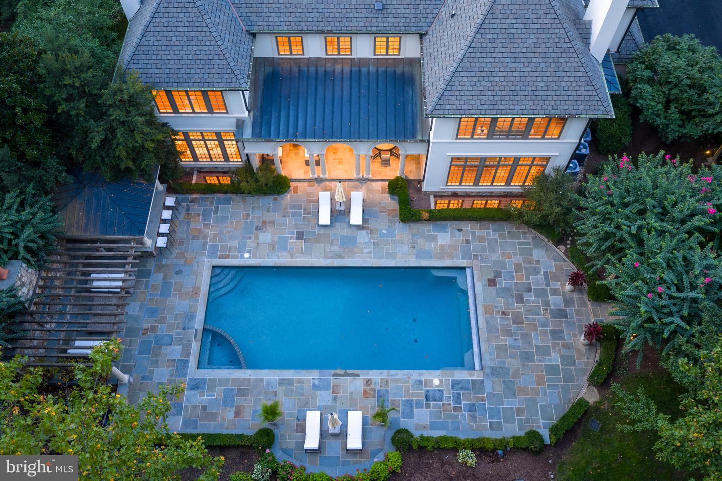 7795 GLENHAVEN CT, MCLEAN, Virginia 22102, 5 Bedrooms Bedrooms, ,5 BathroomsBathrooms,Residential,For sale,7795 GLENHAVEN CT,VAFX2267696 MLS # VAFX2267696