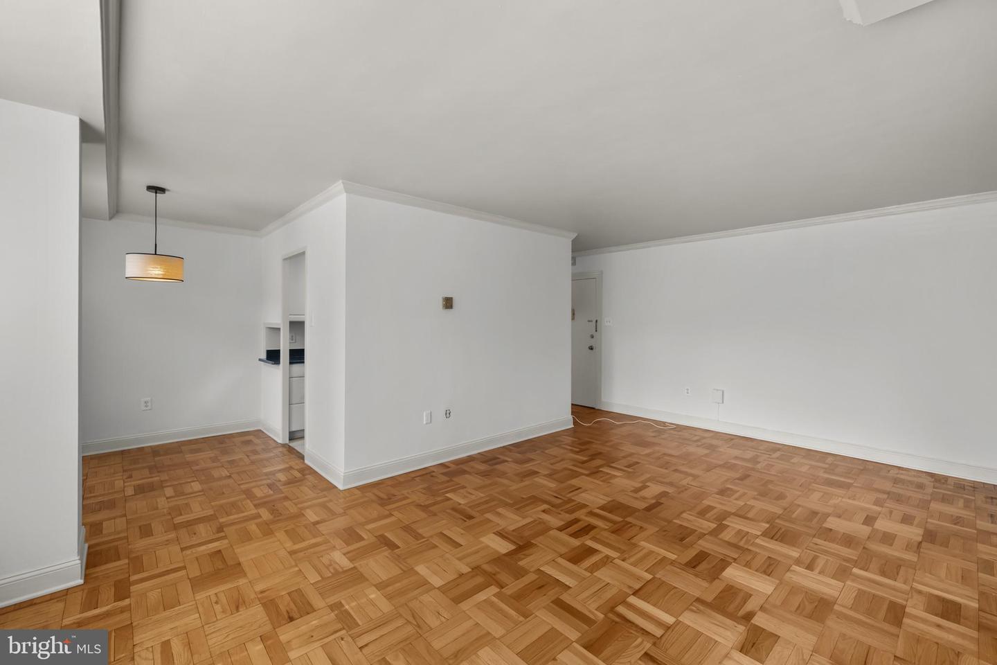 4000 TUNLAW RD NW #220, WASHINGTON, District Of Columbia 20007, 1 Bedroom Bedrooms, ,1 BathroomBathrooms,Residential,For sale,4000 TUNLAW RD NW #220,DCDC2222916 MLS # DCDC2222916