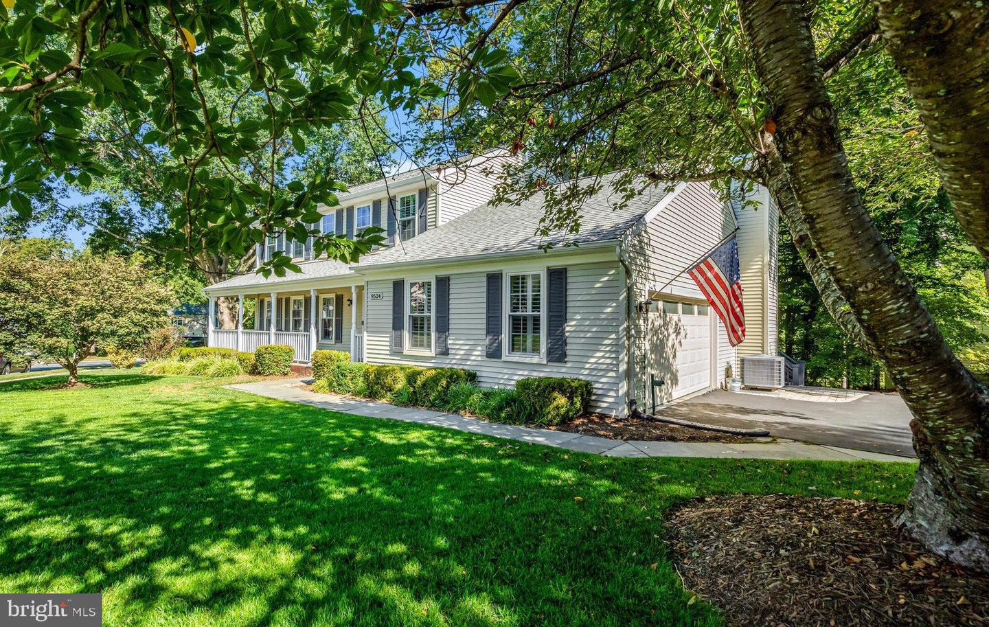 9524 OAK STREAM CT, FAIRFAX STATION, Virginia 22039, 4 Bedrooms Bedrooms, ,3 BathroomsBathrooms,Residential,For sale,9524 OAK STREAM CT,VAFX2268078 MLS # VAFX2268078