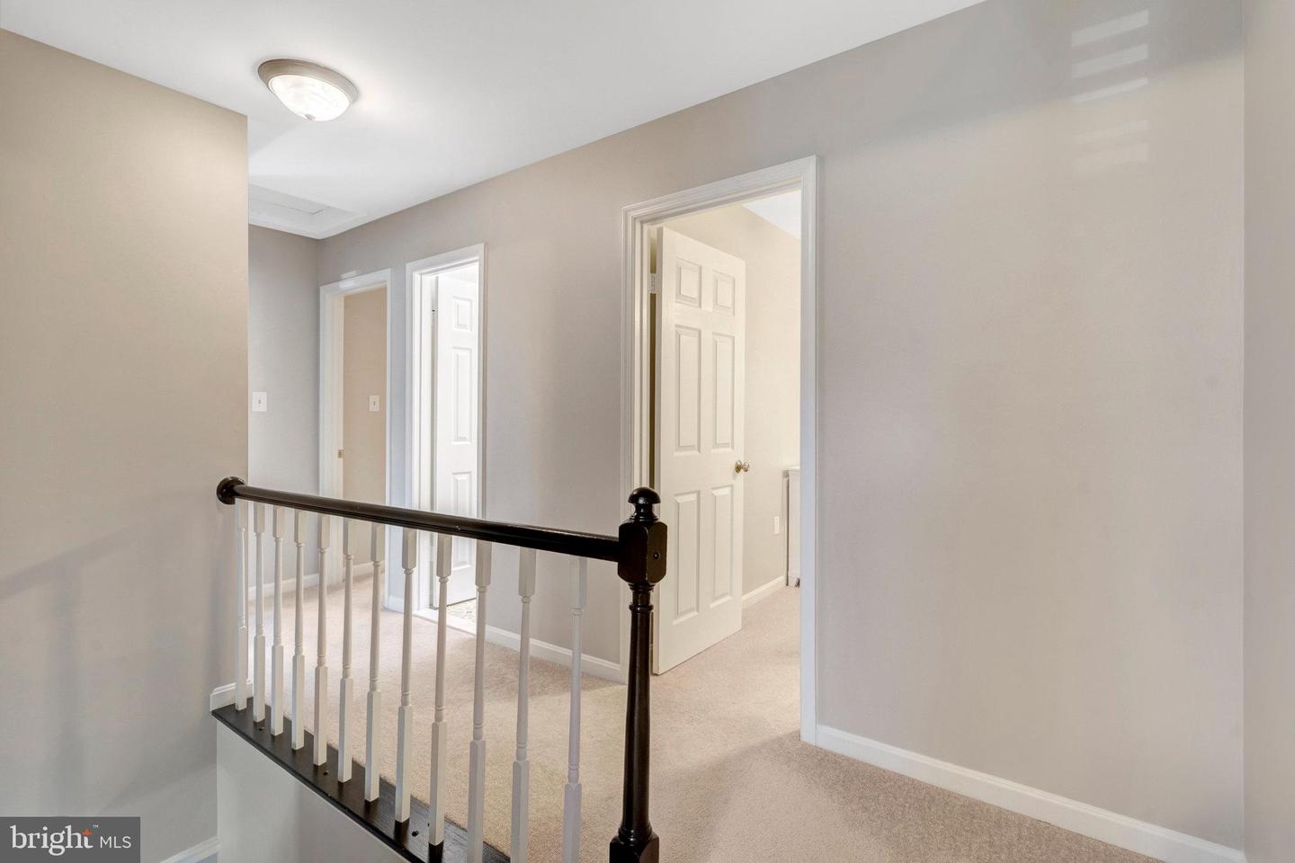 9524 OAK STREAM CT, FAIRFAX STATION, Virginia 22039, 4 Bedrooms Bedrooms, ,3 BathroomsBathrooms,Residential,For sale,9524 OAK STREAM CT,VAFX2268078 MLS # VAFX2268078