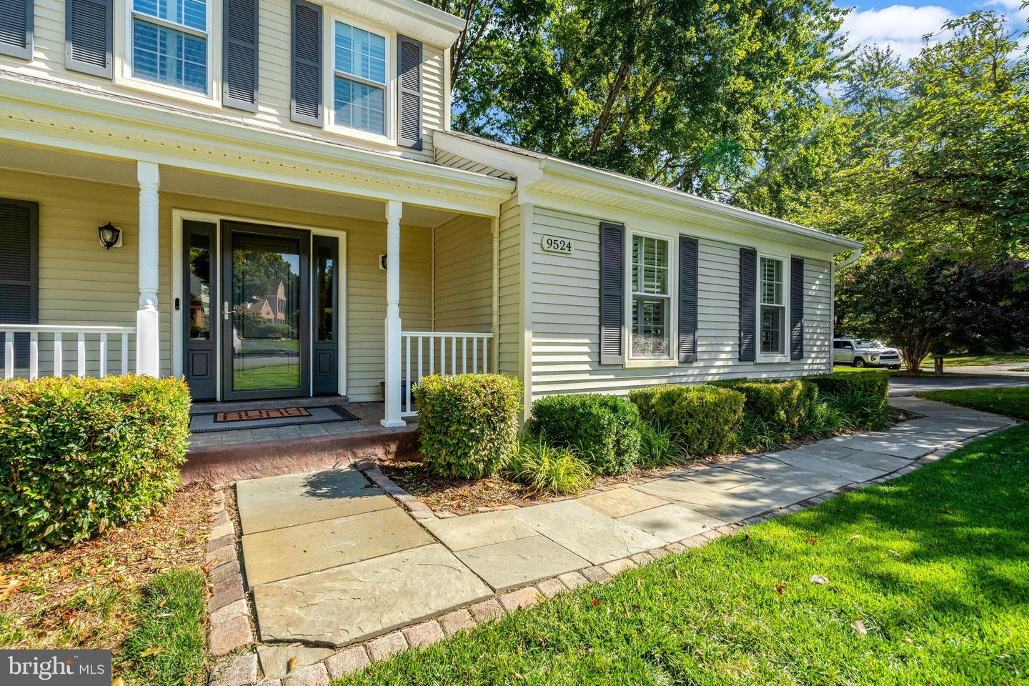 9524 OAK STREAM CT, FAIRFAX STATION, Virginia 22039, 4 Bedrooms Bedrooms, ,3 BathroomsBathrooms,Residential,For sale,9524 OAK STREAM CT,VAFX2268078 MLS # VAFX2268078