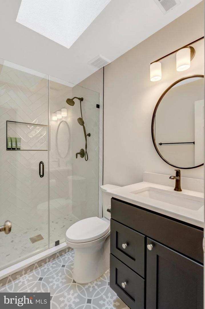 9524 OAK STREAM CT, FAIRFAX STATION, Virginia 22039, 4 Bedrooms Bedrooms, ,3 BathroomsBathrooms,Residential,For sale,9524 OAK STREAM CT,VAFX2268078 MLS # VAFX2268078