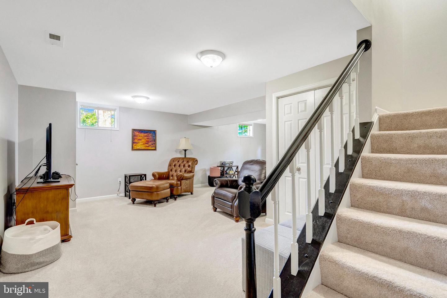 9524 OAK STREAM CT, FAIRFAX STATION, Virginia 22039, 4 Bedrooms Bedrooms, ,3 BathroomsBathrooms,Residential,For sale,9524 OAK STREAM CT,VAFX2268078 MLS # VAFX2268078