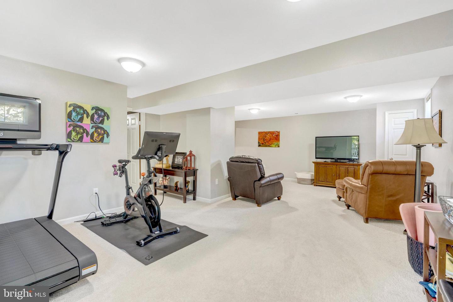 9524 OAK STREAM CT, FAIRFAX STATION, Virginia 22039, 4 Bedrooms Bedrooms, ,3 BathroomsBathrooms,Residential,For sale,9524 OAK STREAM CT,VAFX2268078 MLS # VAFX2268078