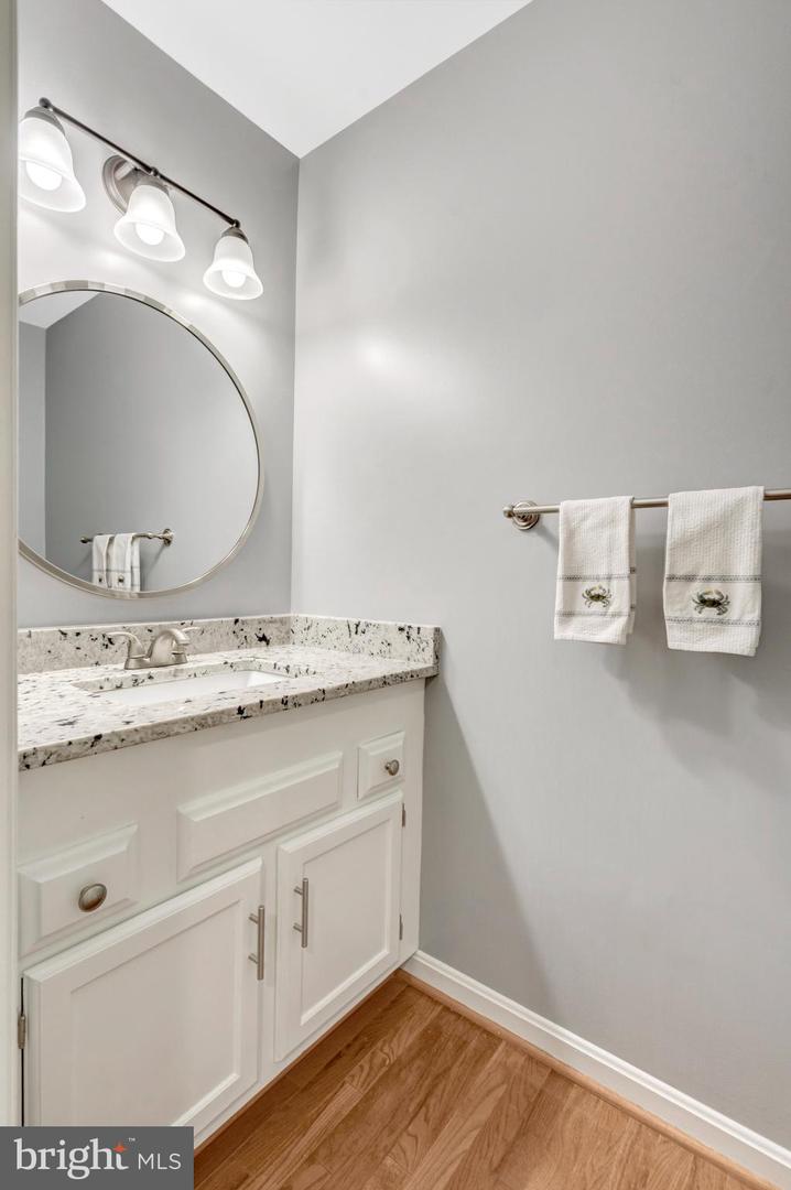 9524 OAK STREAM CT, FAIRFAX STATION, Virginia 22039, 4 Bedrooms Bedrooms, ,3 BathroomsBathrooms,Residential,For sale,9524 OAK STREAM CT,VAFX2268078 MLS # VAFX2268078