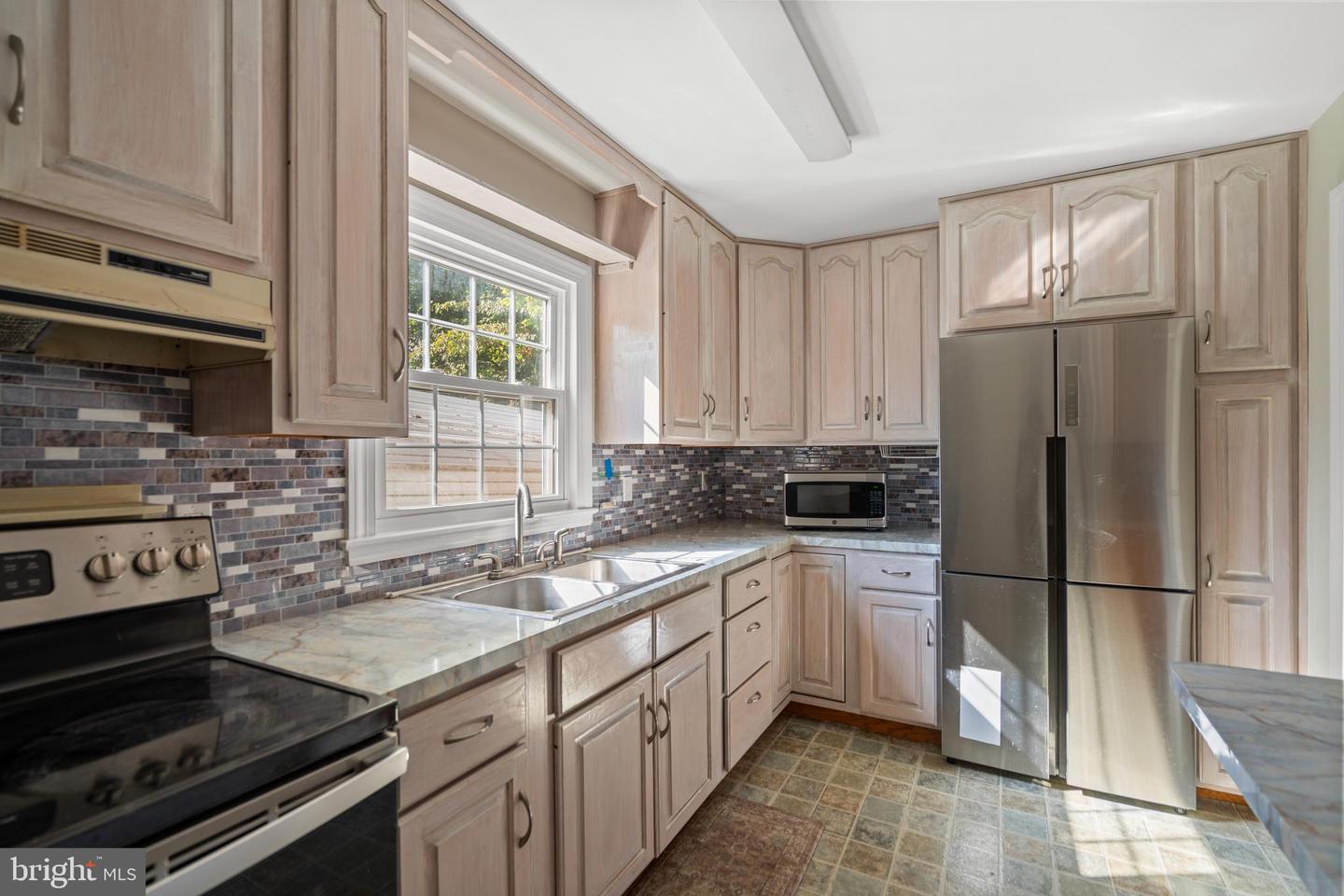 111 W 9TH ST, FRONT ROYAL, Virginia 22630, 3 Bedrooms Bedrooms, ,2 BathroomsBathrooms,Residential,For sale,111 W 9TH ST,VAWR2012324 MLS # VAWR2012324