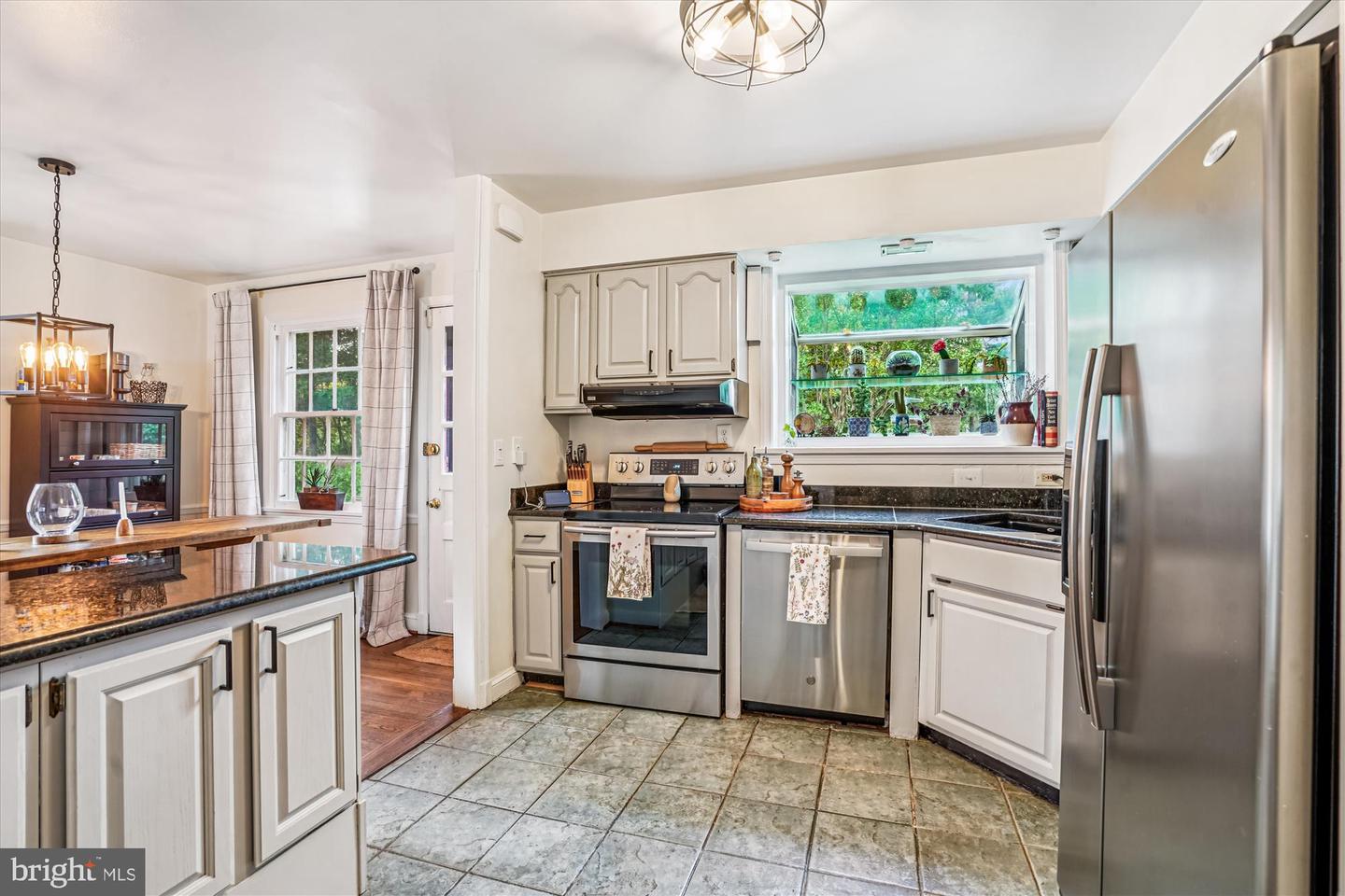 6108 DORCHESTER ST, SPRINGFIELD, Virginia 22150, 3 Bedrooms Bedrooms, ,2 BathroomsBathrooms,Residential,For sale,6108 DORCHESTER ST,VAFX2268130 MLS # VAFX2268130