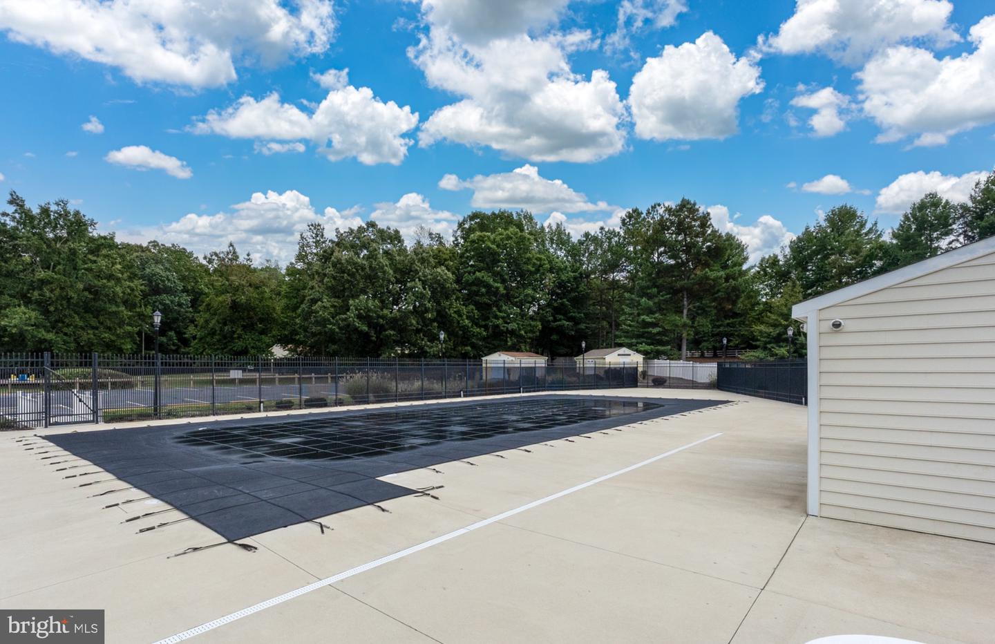 10611 MAPLE RIDGE DR, SPOTSYLVANIA, Virginia 22553, 4 Bedrooms Bedrooms, 11 Rooms Rooms,2 BathroomsBathrooms,Residential,For sale,10611 MAPLE RIDGE DR,VASP2036350 MLS # VASP2036350