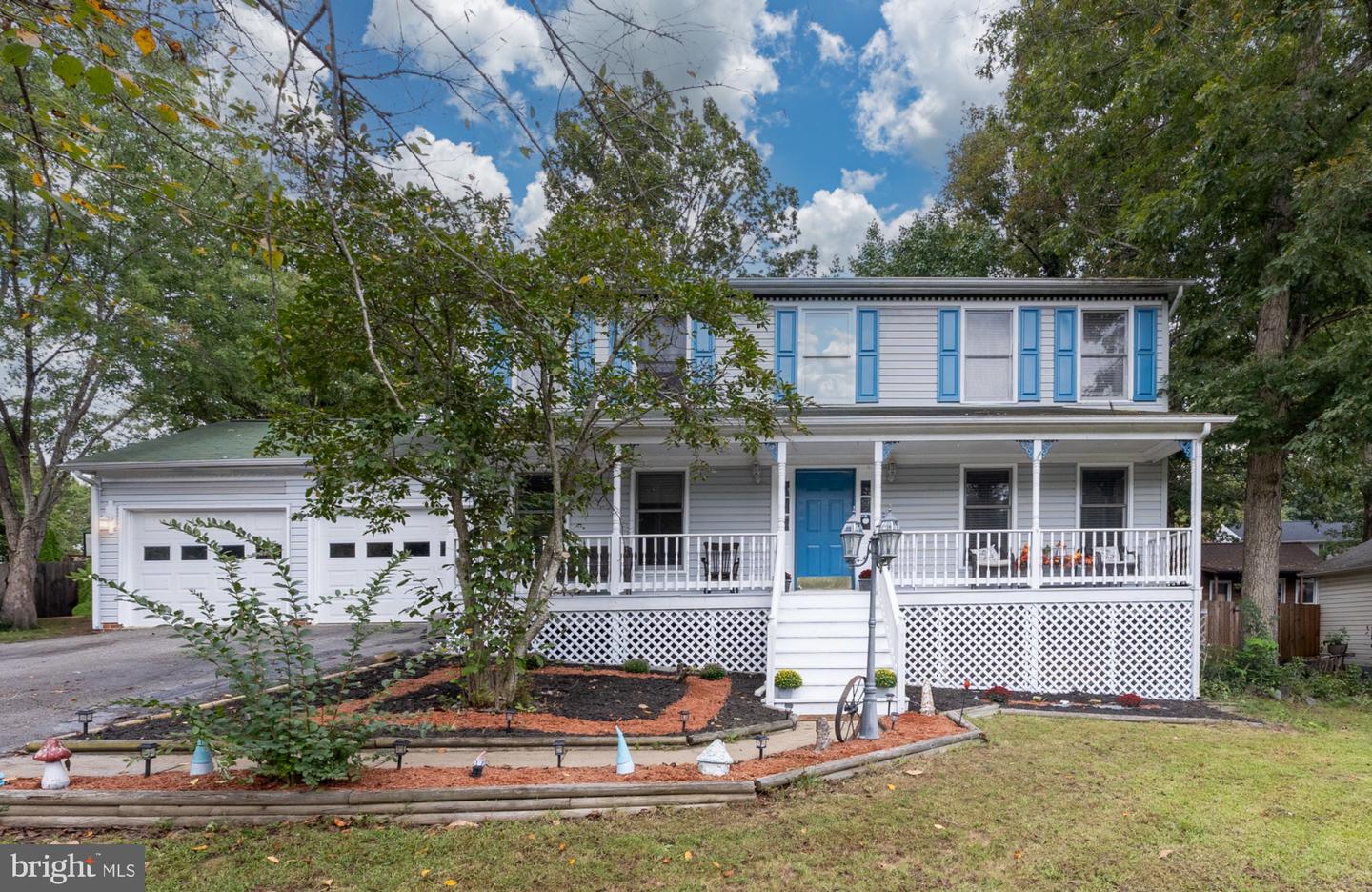 10611 MAPLE RIDGE DR, SPOTSYLVANIA, Virginia 22553, 4 Bedrooms Bedrooms, 11 Rooms Rooms,2 BathroomsBathrooms,Residential,For sale,10611 MAPLE RIDGE DR,VASP2036350 MLS # VASP2036350