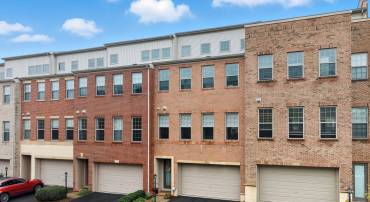 42243 MARBLE CANYON TER, BRAMBLETON, Virginia 20148, 3 Bedrooms Bedrooms, ,4 BathroomsBathrooms,Residential,For sale,42243 MARBLE CANYON TER,VALO2107194 MLS # VALO2107194