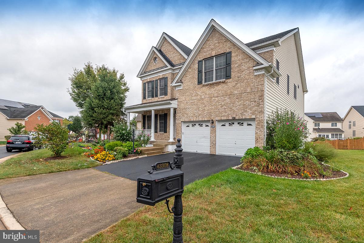 43308 BARNSTEAD DR, ASHBURN, Virginia 20148, 5 Bedrooms Bedrooms, ,5 BathroomsBathrooms,Residential,For sale,43308 BARNSTEAD DR,VALO2107206 MLS # VALO2107206