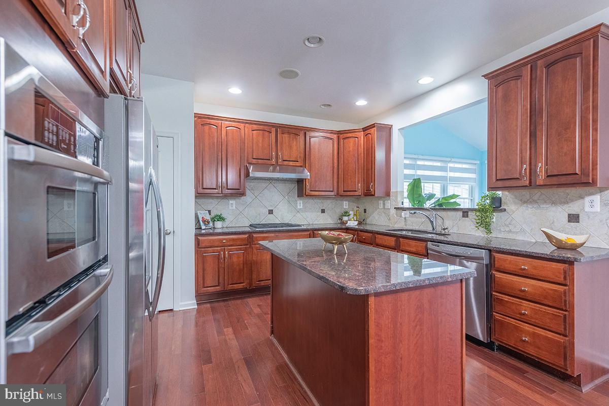 43308 BARNSTEAD DR, ASHBURN, Virginia 20148, 5 Bedrooms Bedrooms, ,5 BathroomsBathrooms,Residential,For sale,43308 BARNSTEAD DR,VALO2107206 MLS # VALO2107206