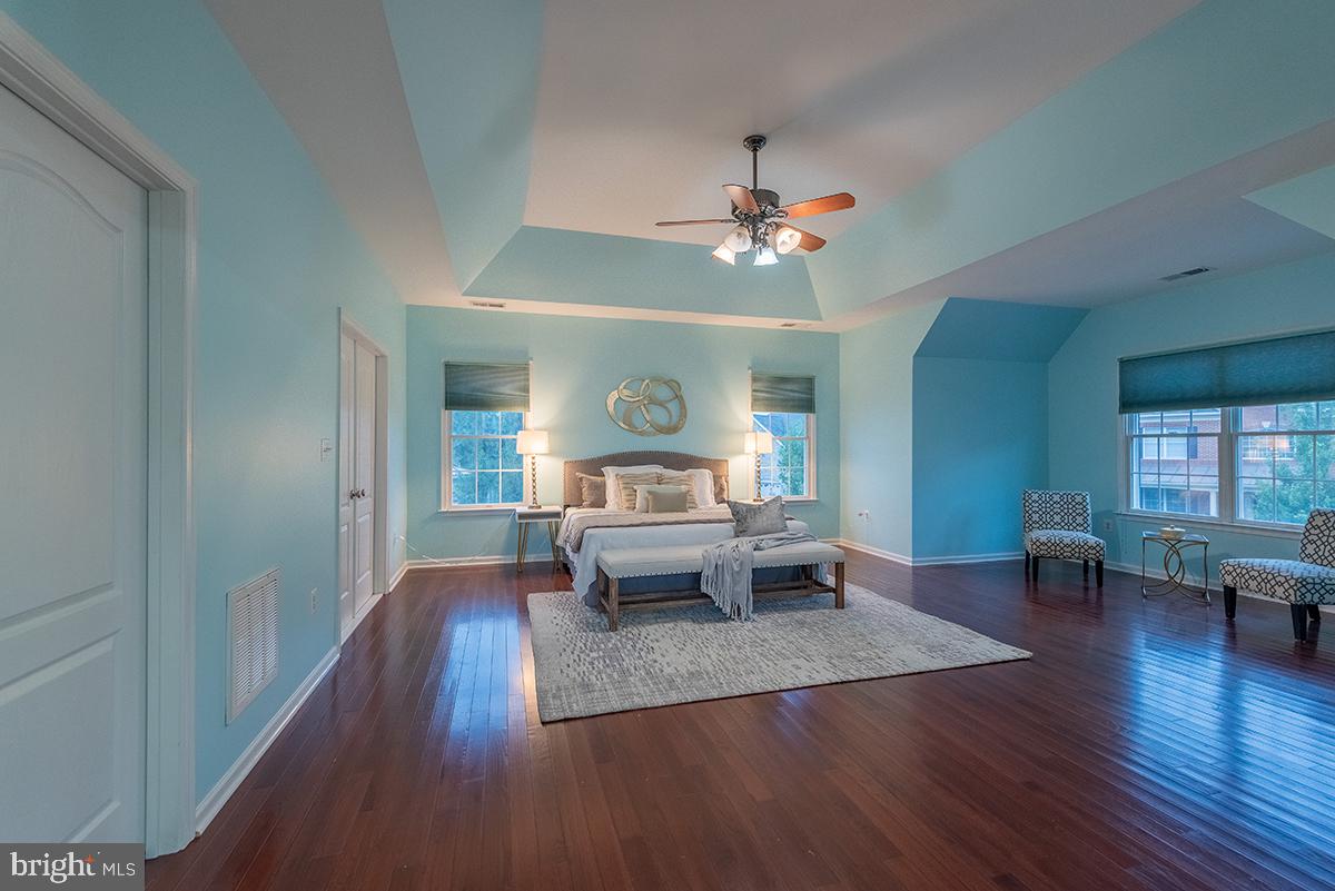 43308 BARNSTEAD DR, ASHBURN, Virginia 20148, 5 Bedrooms Bedrooms, ,5 BathroomsBathrooms,Residential,For sale,43308 BARNSTEAD DR,VALO2107206 MLS # VALO2107206