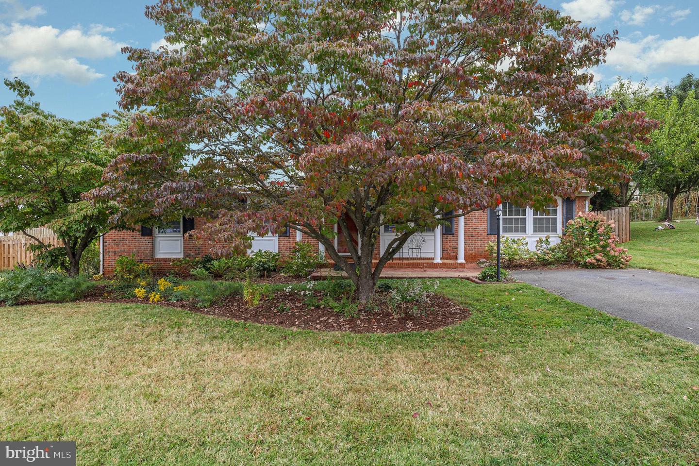 2140 CYPRESS DR, CULPEPER, Virginia 22701, 3 Bedrooms Bedrooms, ,2 BathroomsBathrooms,Residential,For sale,2140 CYPRESS DR,VACU2011618 MLS # VACU2011618