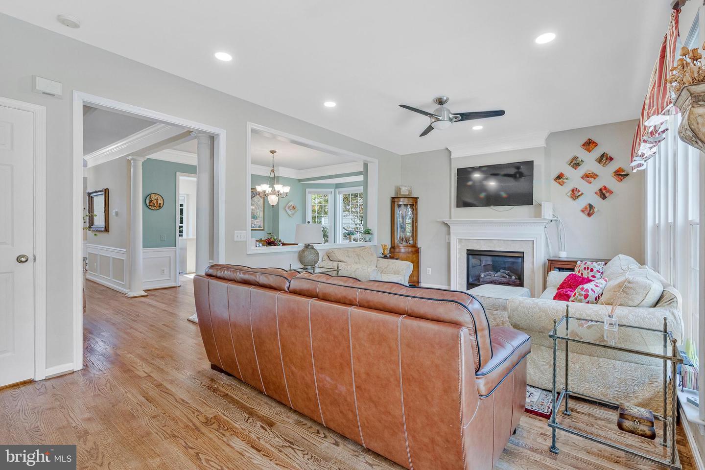 12492 FOX VIEW WAY, RESTON, Virginia 20191, 4 Bedrooms Bedrooms, ,4 BathroomsBathrooms,Residential,For sale,12492 FOX VIEW WAY,VAFX2268260 MLS # VAFX2268260