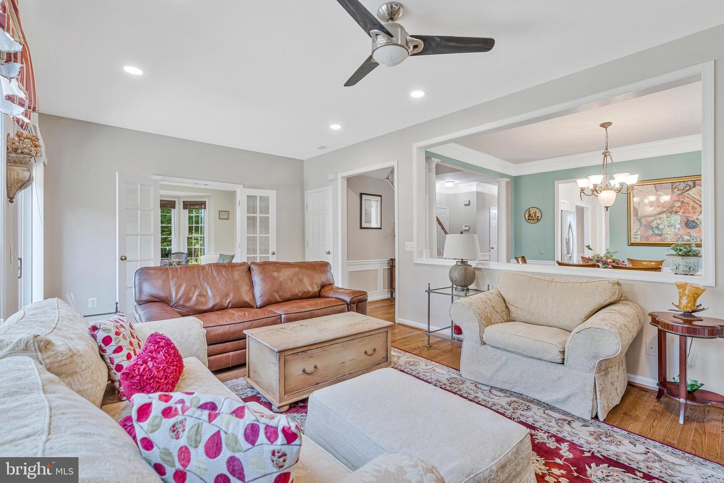 12492 FOX VIEW WAY, RESTON, Virginia 20191, 4 Bedrooms Bedrooms, ,4 BathroomsBathrooms,Residential,For sale,12492 FOX VIEW WAY,VAFX2268260 MLS # VAFX2268260