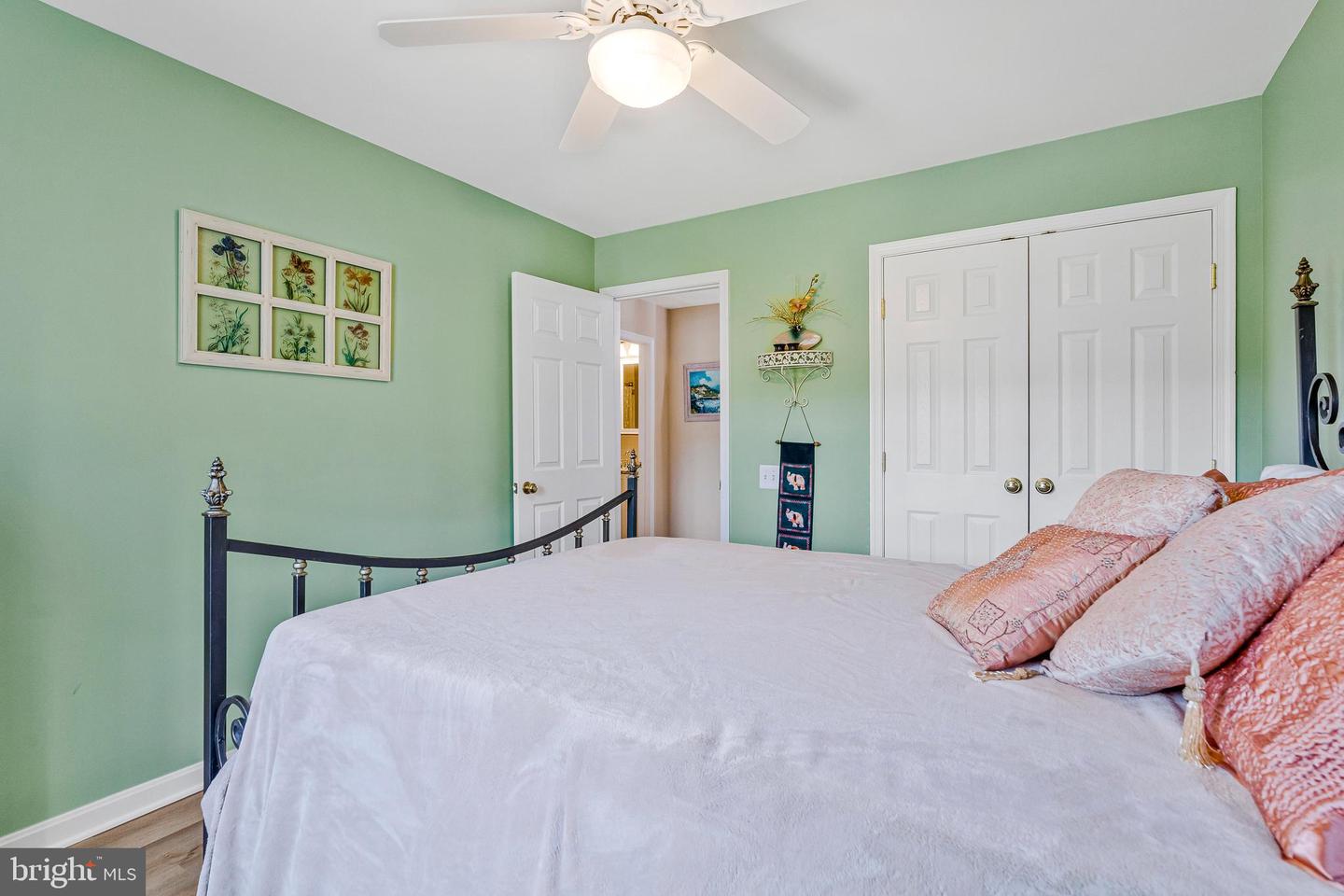12492 FOX VIEW WAY, RESTON, Virginia 20191, 4 Bedrooms Bedrooms, ,4 BathroomsBathrooms,Residential,For sale,12492 FOX VIEW WAY,VAFX2268260 MLS # VAFX2268260
