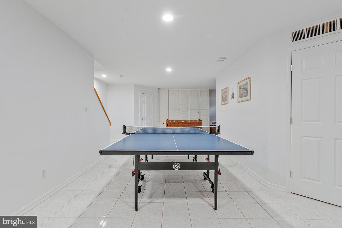 12492 FOX VIEW WAY, RESTON, Virginia 20191, 4 Bedrooms Bedrooms, ,4 BathroomsBathrooms,Residential,For sale,12492 FOX VIEW WAY,VAFX2268260 MLS # VAFX2268260
