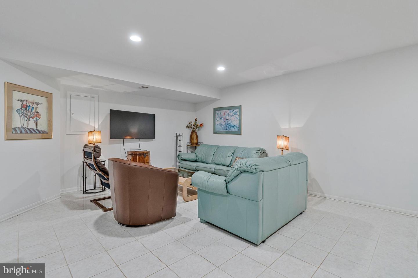 12492 FOX VIEW WAY, RESTON, Virginia 20191, 4 Bedrooms Bedrooms, ,4 BathroomsBathrooms,Residential,For sale,12492 FOX VIEW WAY,VAFX2268260 MLS # VAFX2268260