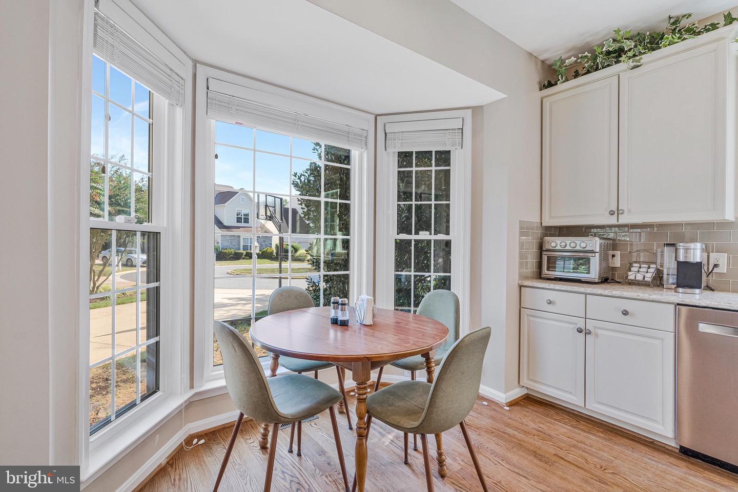 12492 FOX VIEW WAY, RESTON, Virginia 20191, 4 Bedrooms Bedrooms, ,4 BathroomsBathrooms,Residential,For sale,12492 FOX VIEW WAY,VAFX2268260 MLS # VAFX2268260