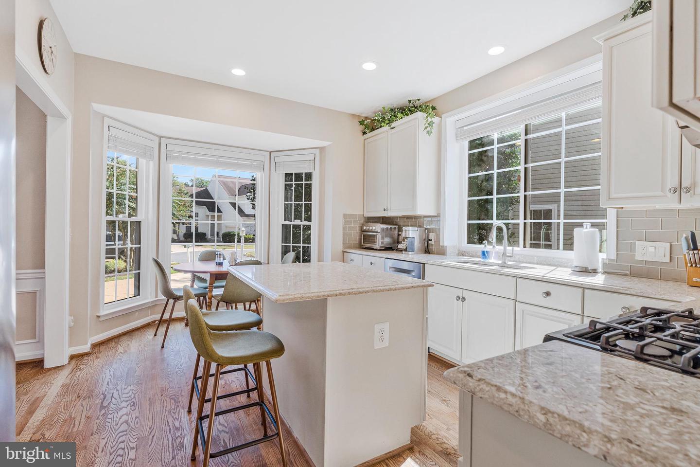 12492 FOX VIEW WAY, RESTON, Virginia 20191, 4 Bedrooms Bedrooms, ,4 BathroomsBathrooms,Residential,For sale,12492 FOX VIEW WAY,VAFX2268260 MLS # VAFX2268260
