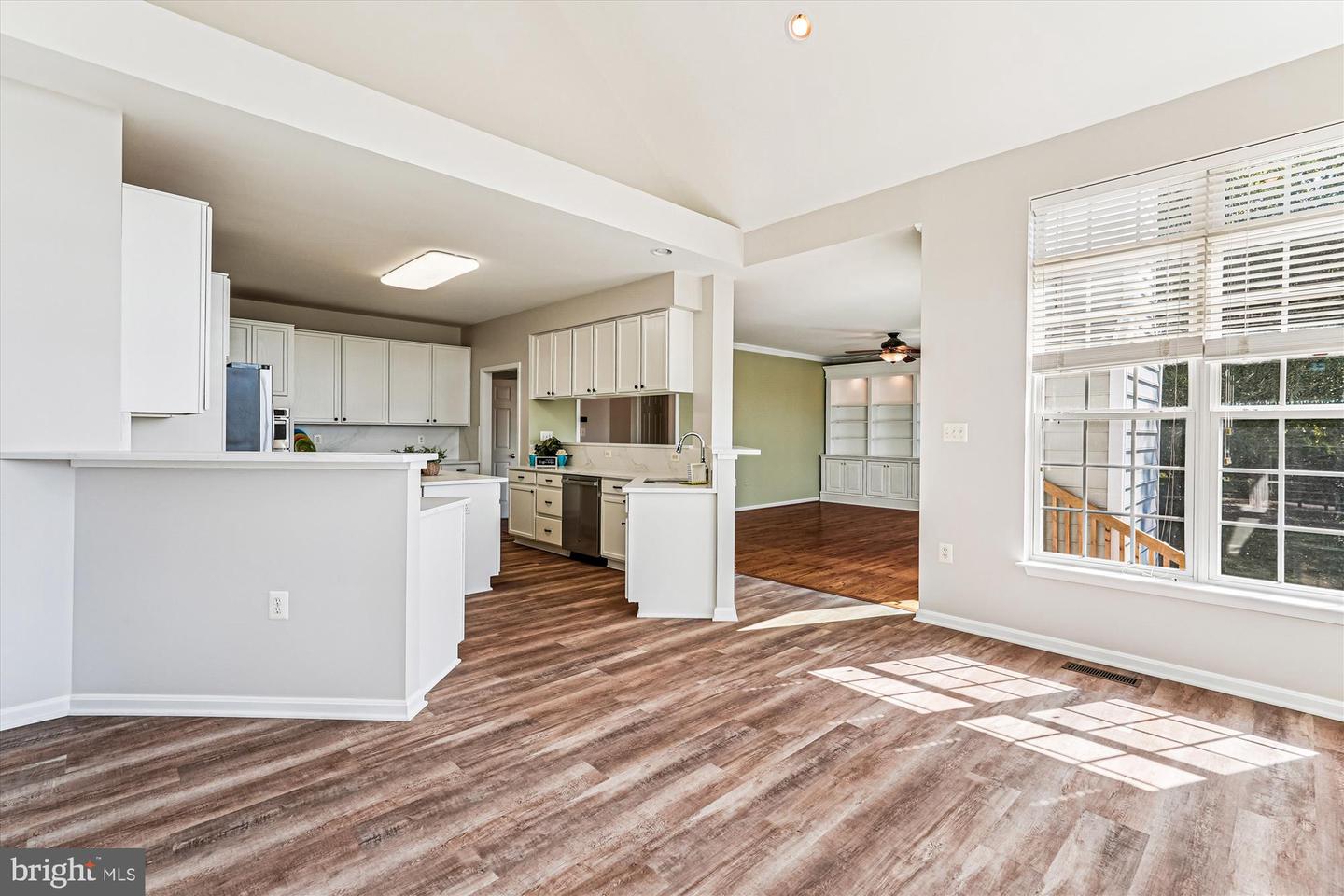 40941 SYCAMORE CREEK LN, LOVETTSVILLE, Virginia 20180, 4 Bedrooms Bedrooms, ,2 BathroomsBathrooms,Residential,For sale,40941 SYCAMORE CREEK LN,VALO2107214 MLS # VALO2107214