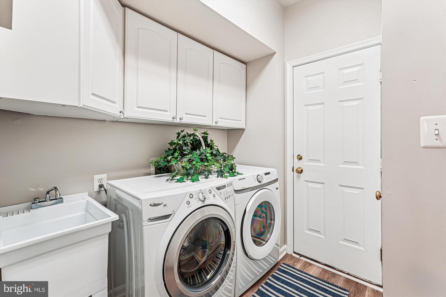 40941 SYCAMORE CREEK LN, LOVETTSVILLE, Virginia 20180, 4 Bedrooms Bedrooms, ,2 BathroomsBathrooms,Residential,For sale,40941 SYCAMORE CREEK LN,VALO2107214 MLS # VALO2107214