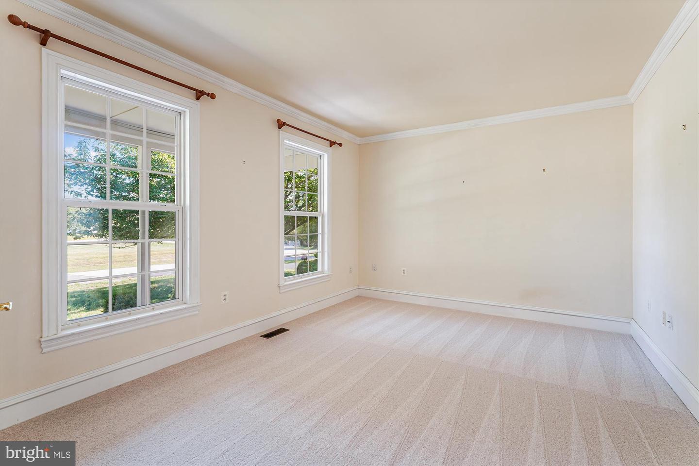 40941 SYCAMORE CREEK LN, LOVETTSVILLE, Virginia 20180, 4 Bedrooms Bedrooms, ,2 BathroomsBathrooms,Residential,For sale,40941 SYCAMORE CREEK LN,VALO2107214 MLS # VALO2107214