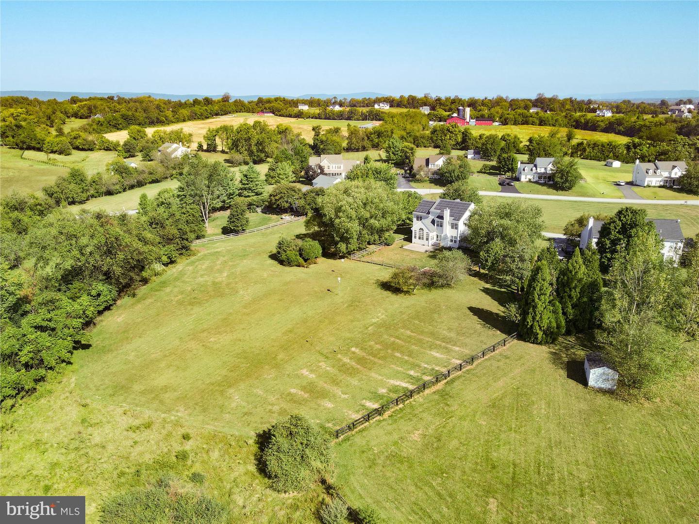 40941 SYCAMORE CREEK LN, LOVETTSVILLE, Virginia 20180, 4 Bedrooms Bedrooms, ,2 BathroomsBathrooms,Residential,For sale,40941 SYCAMORE CREEK LN,VALO2107214 MLS # VALO2107214