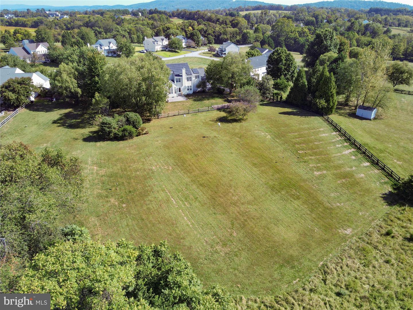 40941 SYCAMORE CREEK LN, LOVETTSVILLE, Virginia 20180, 4 Bedrooms Bedrooms, ,2 BathroomsBathrooms,Residential,For sale,40941 SYCAMORE CREEK LN,VALO2107214 MLS # VALO2107214