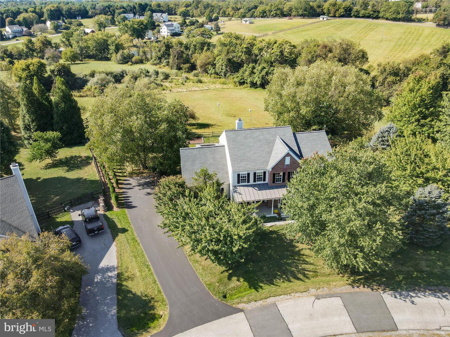 40941 SYCAMORE CREEK LN, LOVETTSVILLE, Virginia 20180, 4 Bedrooms Bedrooms, ,2 BathroomsBathrooms,Residential,For sale,40941 SYCAMORE CREEK LN,VALO2107214 MLS # VALO2107214