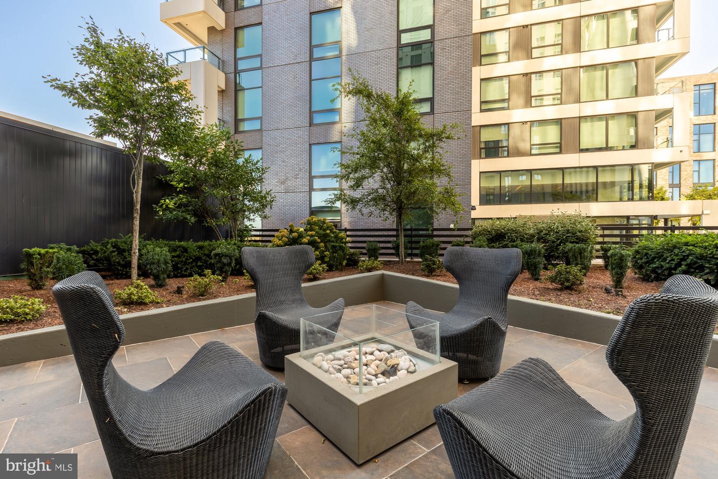 1650 SILVER HILL DR #1205, MCLEAN, Virginia 22102, 1 Bedroom Bedrooms, 4 Rooms Rooms,1 BathroomBathrooms,Residential,For sale,1650 SILVER HILL DR #1205,VAFX2268348 MLS # VAFX2268348