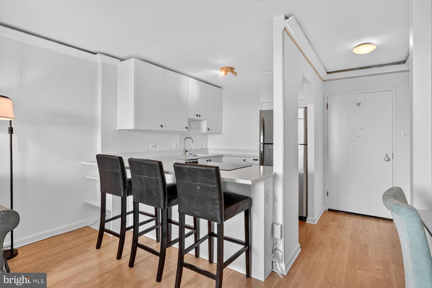4501 ARLINGTON BLVD #715, ARLINGTON, Virginia 22203, 1 Bedroom Bedrooms, 2 Rooms Rooms,1 BathroomBathrooms,Residential,For sale,4501 ARLINGTON BLVD #715,VAAR2063958 MLS # VAAR2063958