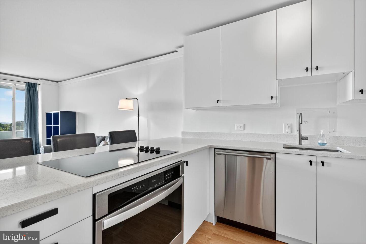 4501 ARLINGTON BLVD #715, ARLINGTON, Virginia 22203, 1 Bedroom Bedrooms, 2 Rooms Rooms,1 BathroomBathrooms,Residential,For sale,4501 ARLINGTON BLVD #715,VAAR2063958 MLS # VAAR2063958