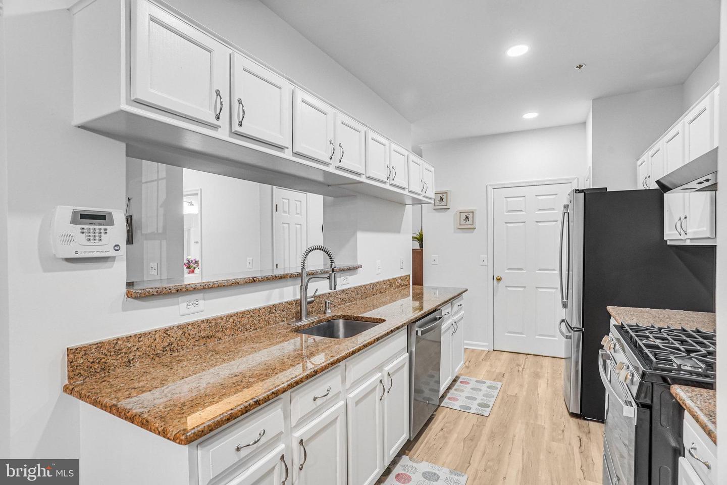 46606 DRYSDALE TER #101, STERLING, Virginia 20165, 2 Bedrooms Bedrooms, ,2 BathroomsBathrooms,Residential,For sale,46606 DRYSDALE TER #101,VALO2107258 MLS # VALO2107258