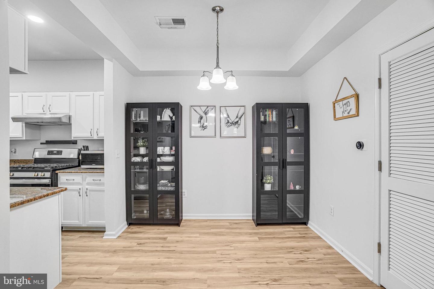 46606 DRYSDALE TER #101, STERLING, Virginia 20165, 2 Bedrooms Bedrooms, ,2 BathroomsBathrooms,Residential,For sale,46606 DRYSDALE TER #101,VALO2107258 MLS # VALO2107258