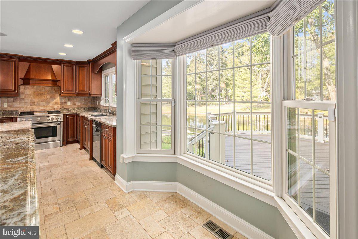 2953 BROOK MILL CT, HERNDON, Virginia 20171, 5 Bedrooms Bedrooms, ,3 BathroomsBathrooms,Residential,For sale,2953 BROOK MILL CT,VAFX2268460 MLS # VAFX2268460